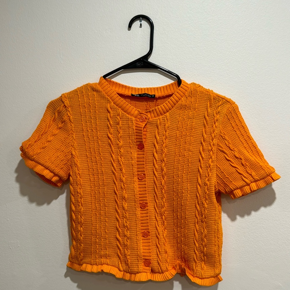 Zara orange knit top size medium